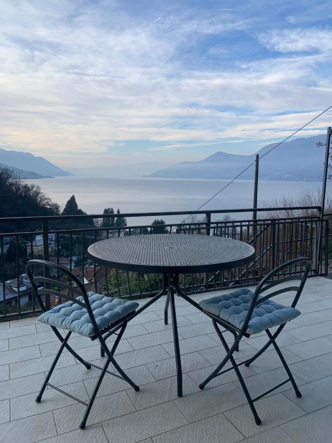 Casa Colmegna Mit Traumhaften See- Und Bergblick Luino Esterno foto