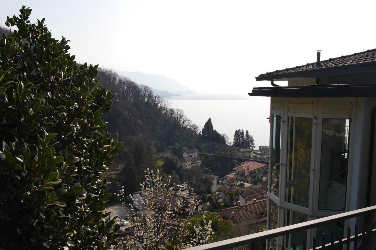 Casa Colmegna Mit Traumhaften See- Und Bergblick Luino Esterno foto