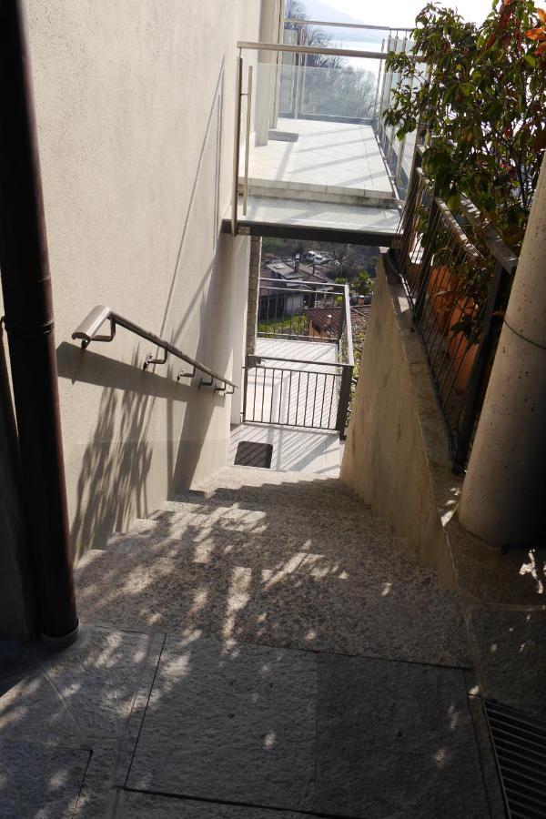 Casa Colmegna Mit Traumhaften See- Und Bergblick Luino Esterno foto