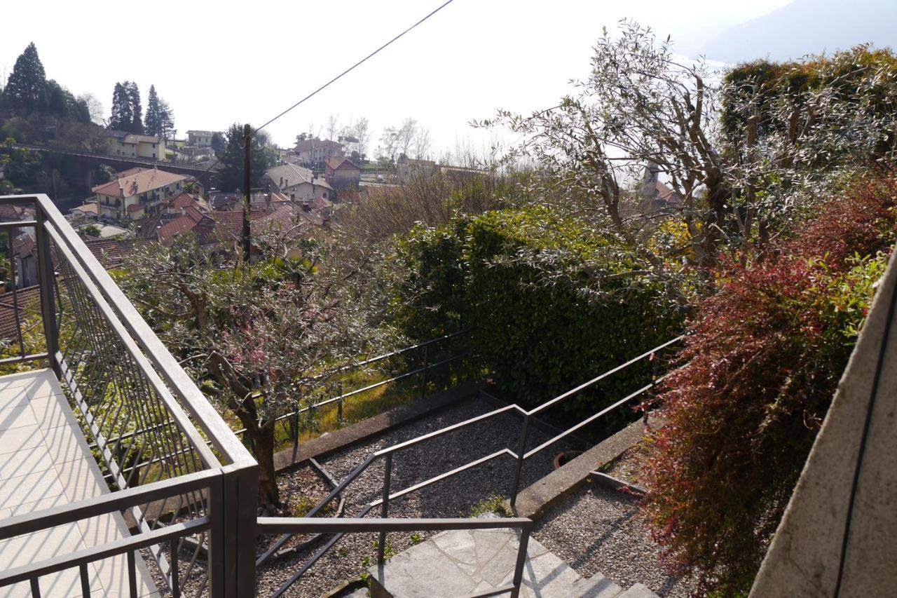 Casa Colmegna Mit Traumhaften See- Und Bergblick Luino Esterno foto
