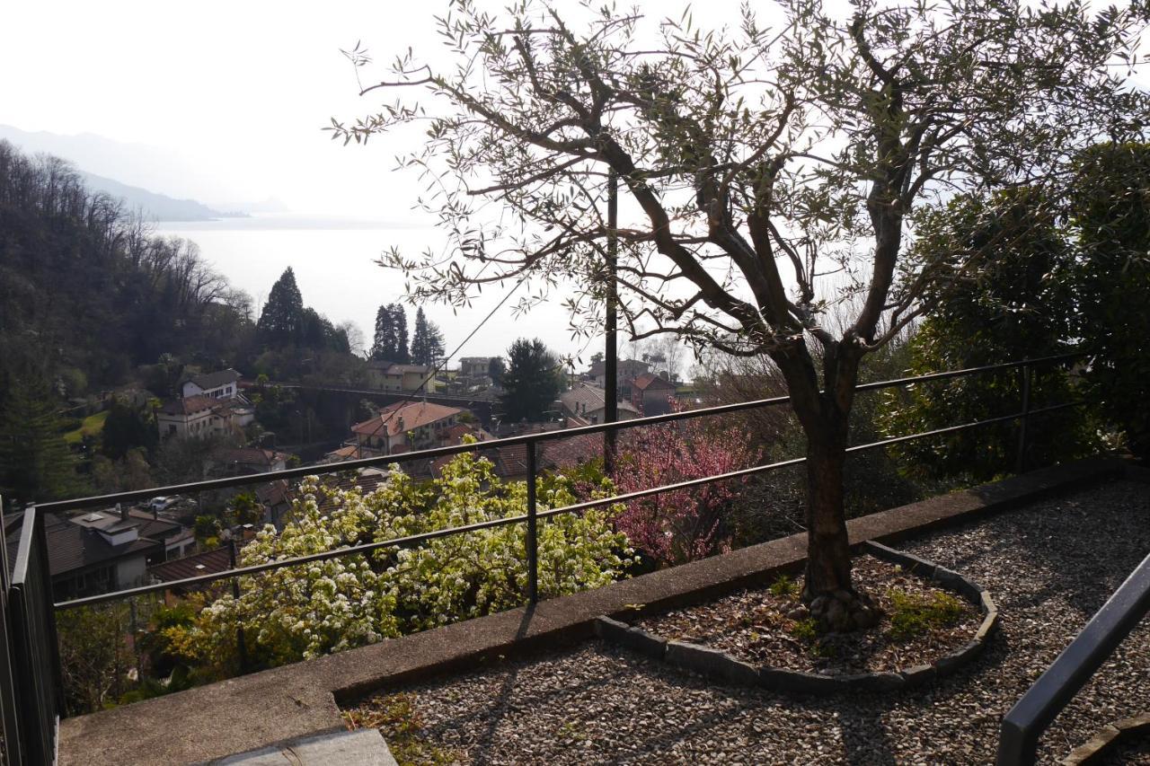 Casa Colmegna Mit Traumhaften See- Und Bergblick Luino Esterno foto