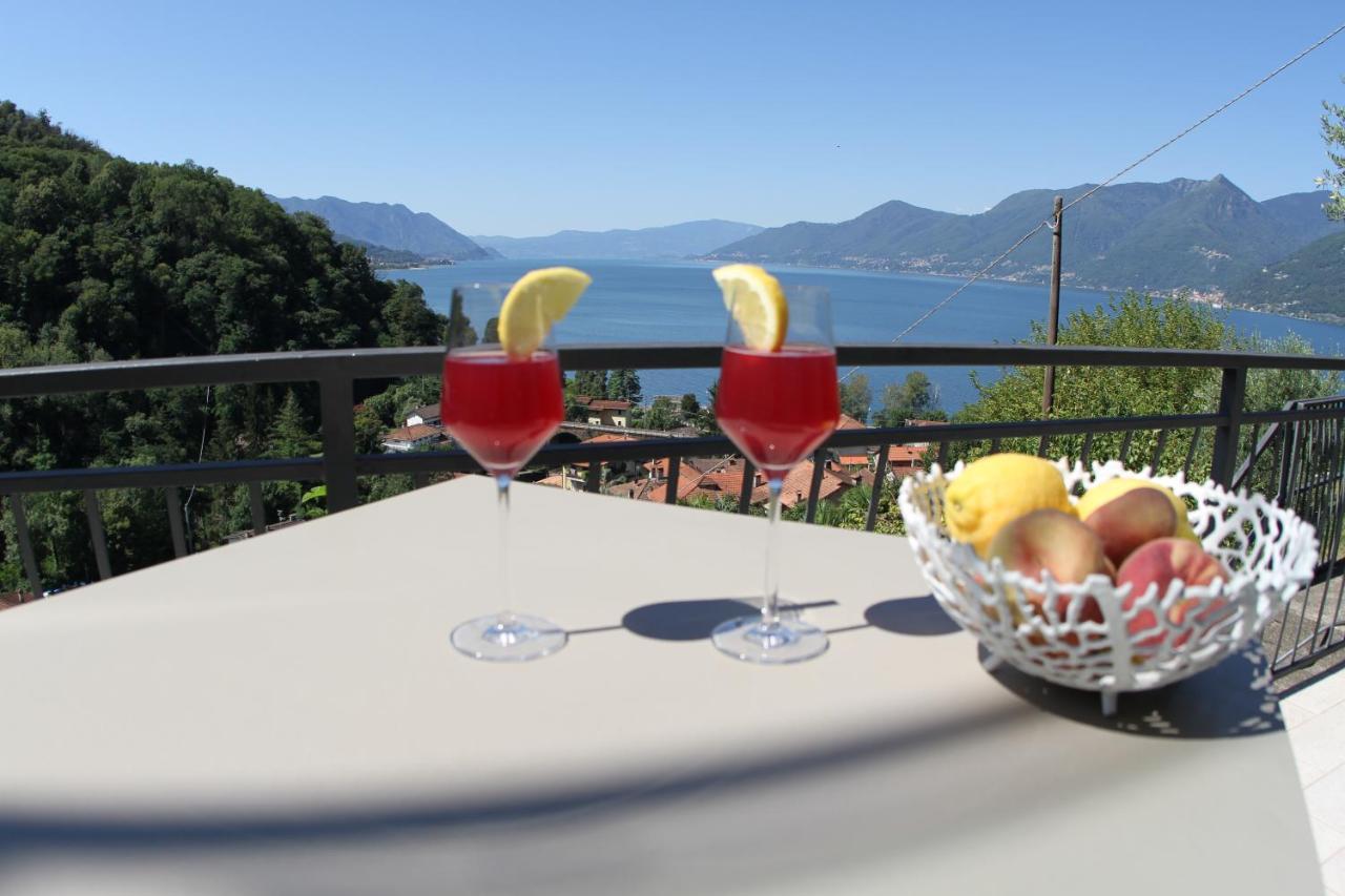 Casa Colmegna Mit Traumhaften See- Und Bergblick Luino Esterno foto