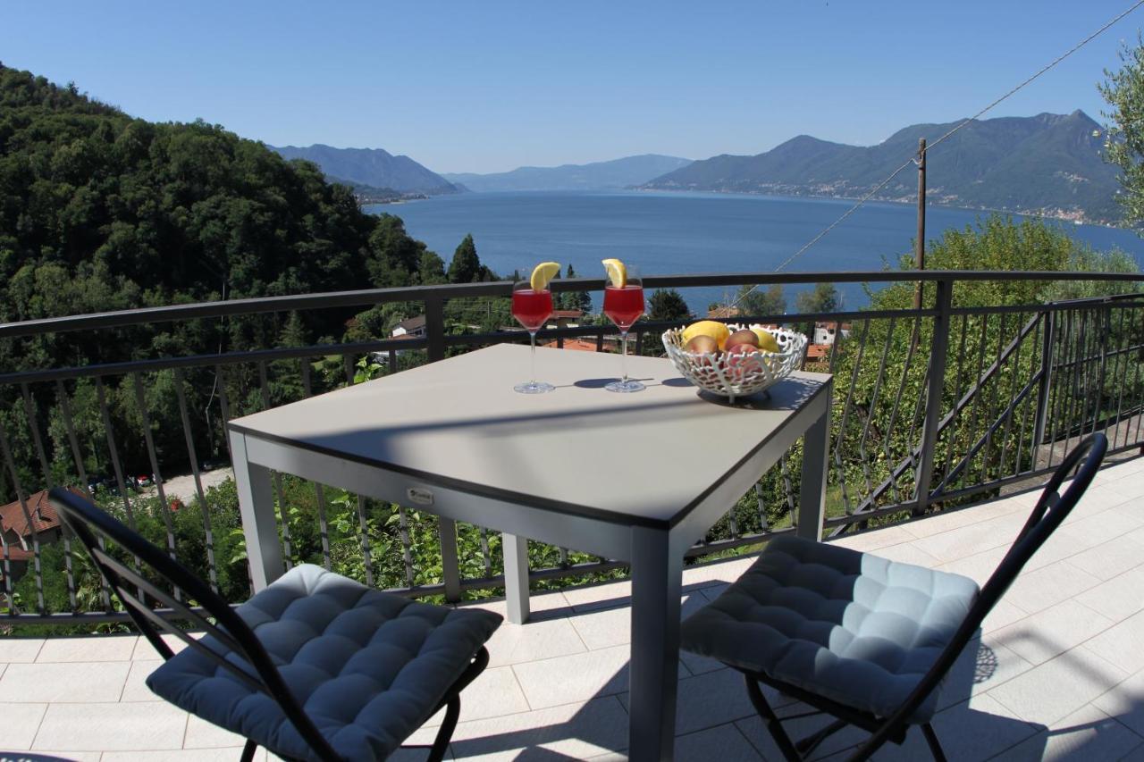 Casa Colmegna Mit Traumhaften See- Und Bergblick Luino Esterno foto
